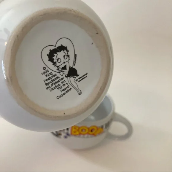 VINTAGE | 1998 BETTY BOOP CARTOON TEA-4-ONE 18 OZ POT & MUG SET Pink Top - Picture 9 of 10